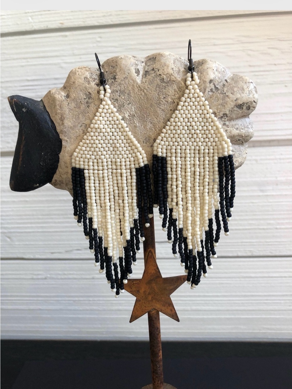Fringe Dangle Black &‎ Creme Glass Seed Bead Earrings Boho Style Festival NEW